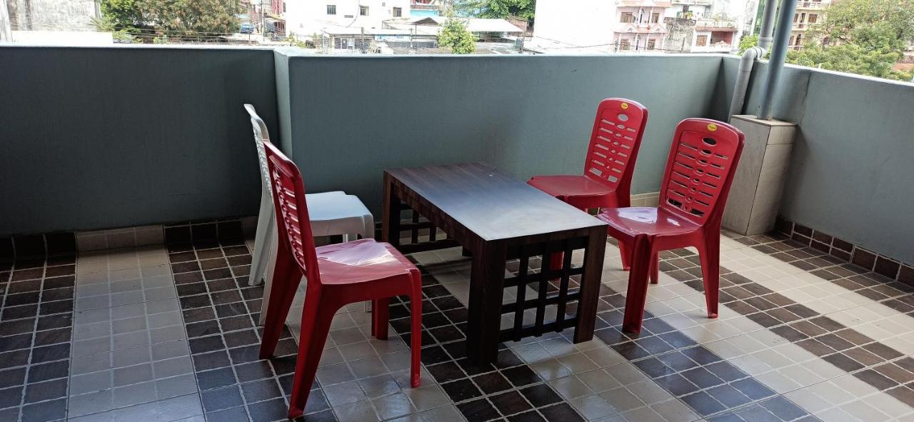 Hotel Royal Chautari, Butwal Ngoại thất bức ảnh