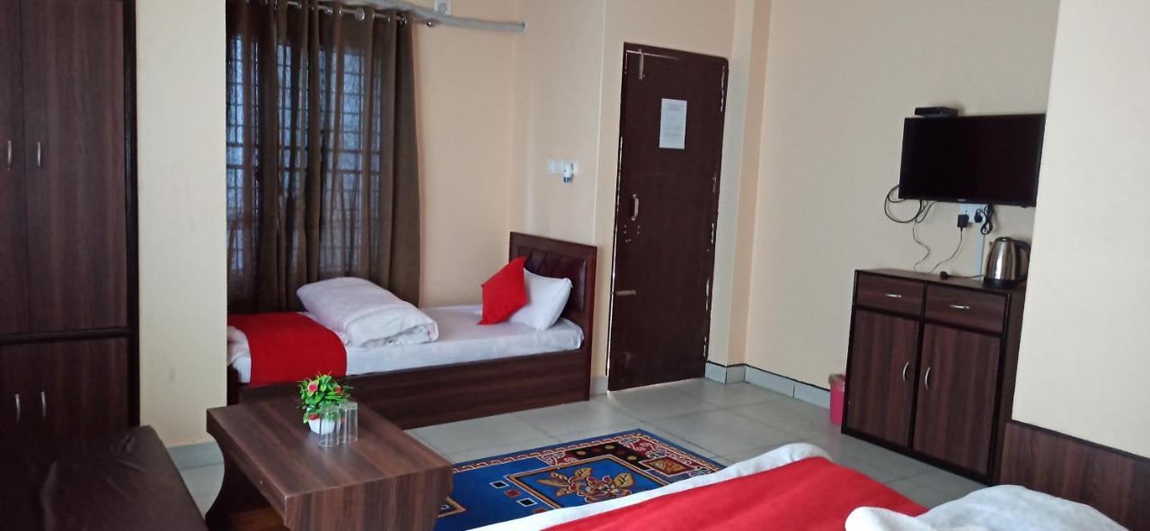 Hotel Royal Chautari, Butwal Ngoại thất bức ảnh